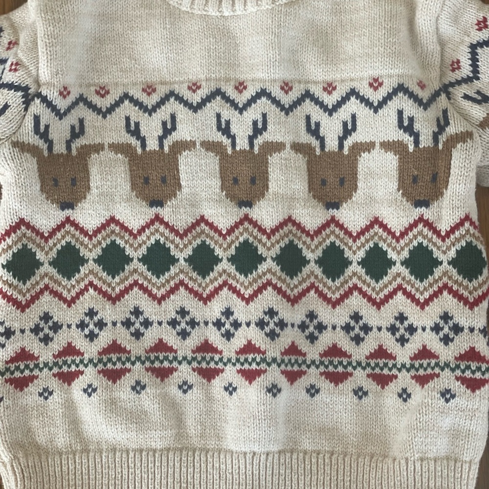EUC Carter’s reindeer sweater set 9 months - Picture 2 of 4